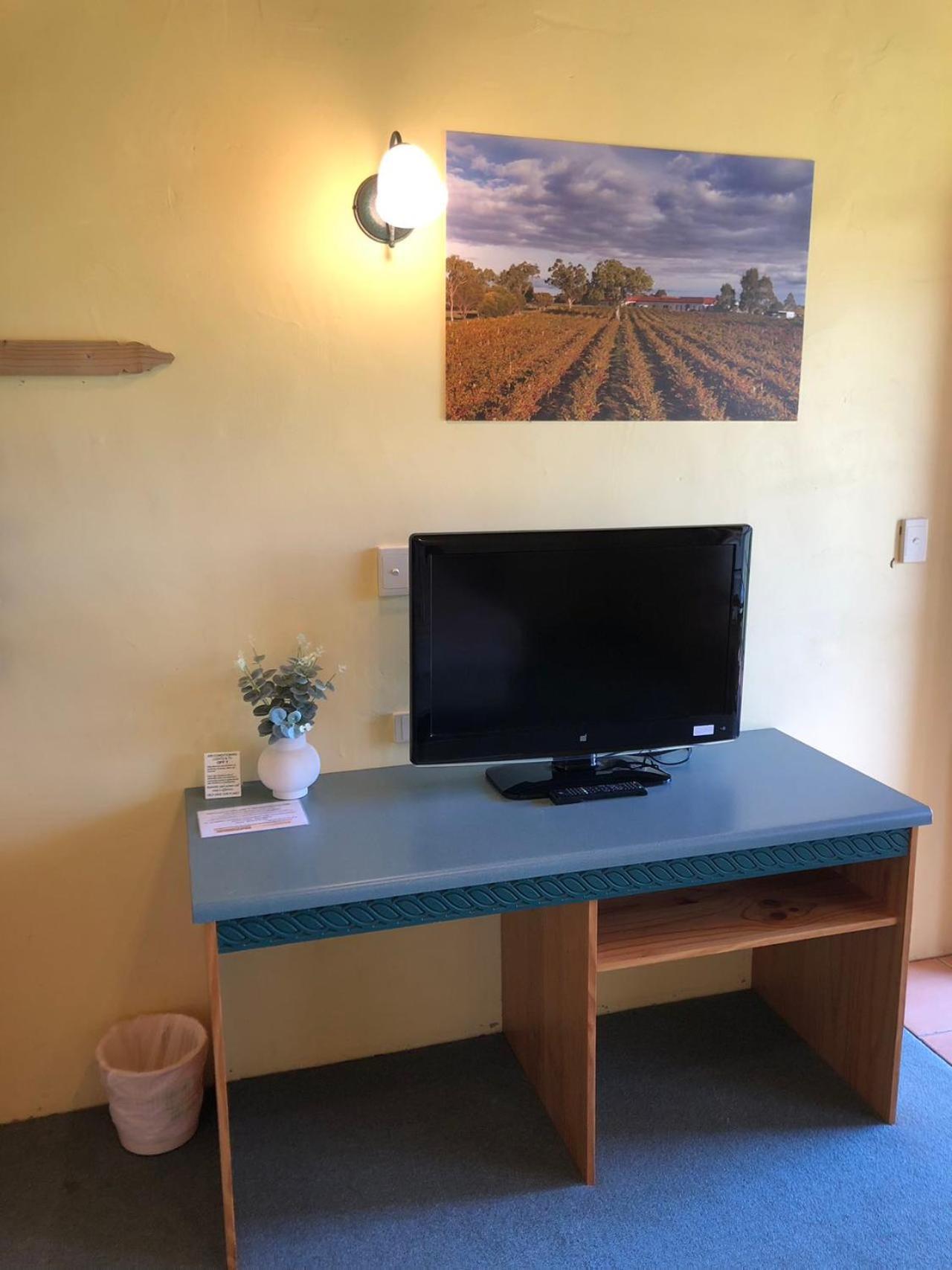 Coonawarra Place Motor Inn Eksteriør billede