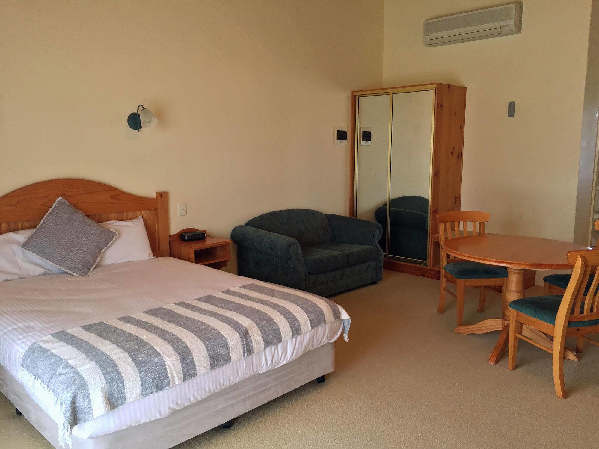 Coonawarra Place Motor Inn Eksteriør billede